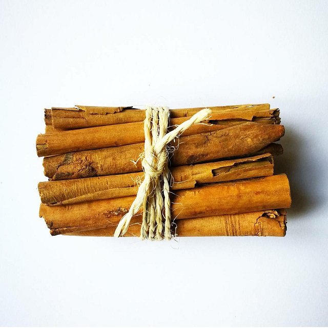 Cannelle en b&acirc;ton, Nomie &reg;