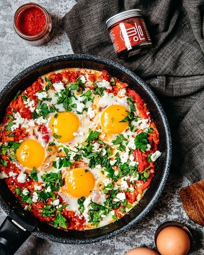NOMIE_Chloé Charles_blend_BOLO-SHAKSHUKA-400x500